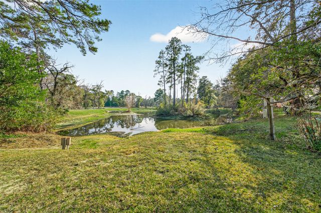 13 Wedgewood Boulevard, Conroe, TX 77304