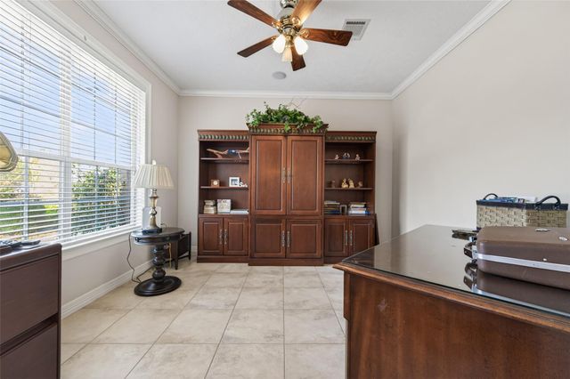 13 Wedgewood Boulevard, Conroe, TX 77304