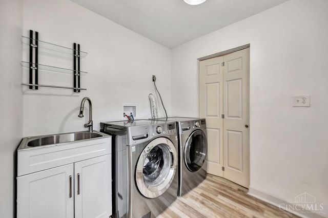 45 S Lake Avenue, Glendale, OH 45246