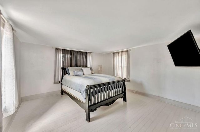 45 S Lake Avenue, Glendale, OH 45246