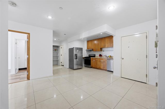 106-07 Northern Boulevard 5B, Corona, NY 11368