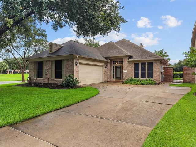 2416 Thorndon Park Court, League City, TX 77573