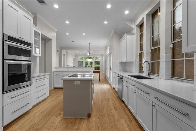 2416 Thorndon Park Court, League City, TX 77573