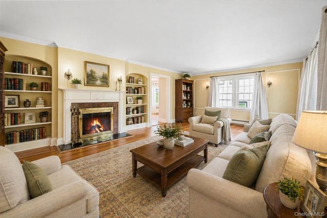 72 Grand Boulevard, Scarsdale, NY 10583
