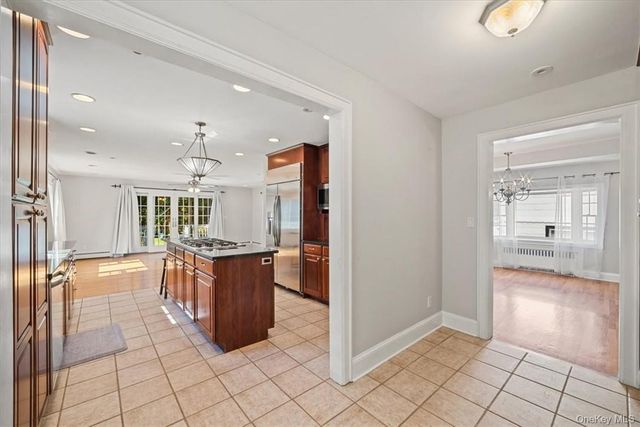 72 Grand Boulevard, Scarsdale, NY 10583