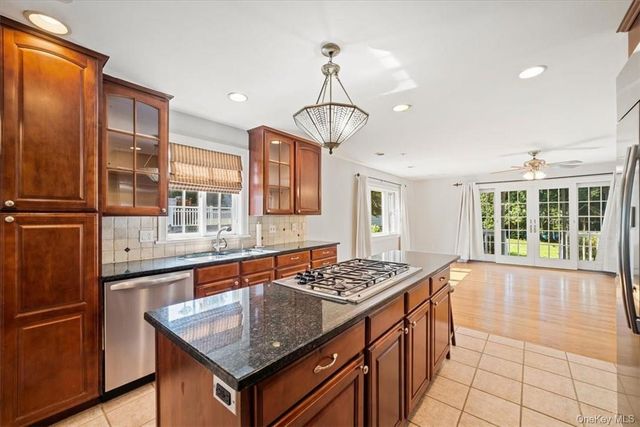 72 Grand Boulevard, Scarsdale, NY 10583