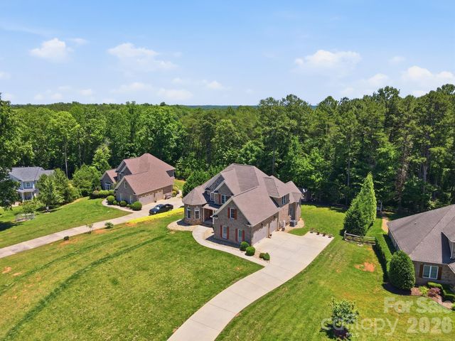 146 Orchard Farm Lane, Mooresville, NC 28117