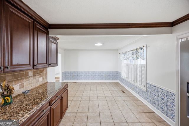 1215 Craddock Way, Macon, GA 31210