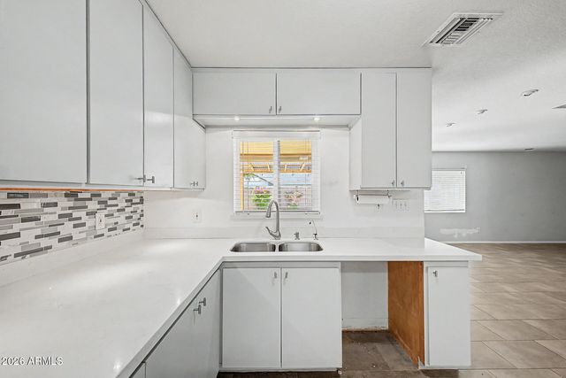 3907 E MULBERRY Drive, Phoenix, AZ 85018