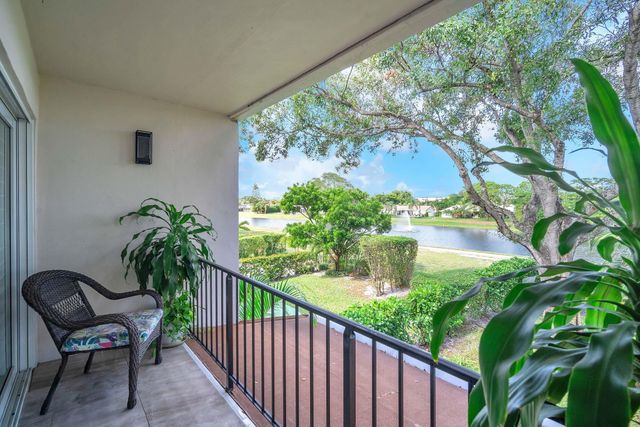 3073 N Palm Aire Drive 3073, Pompano Beach, FL 33069