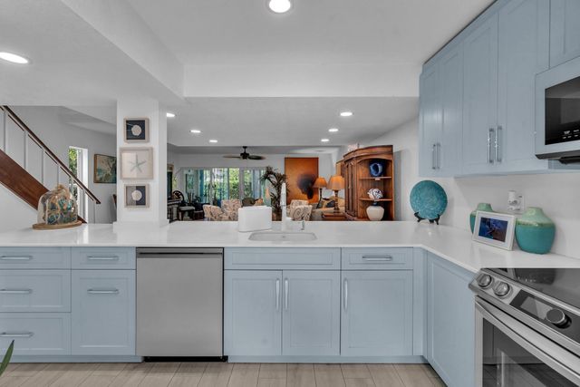 3073 N Palm Aire Drive 3073, Pompano Beach, FL 33069