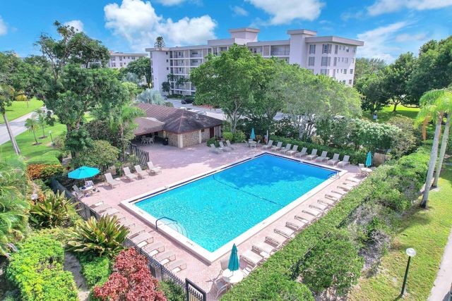 3073 N Palm Aire Drive 3073, Pompano Beach, FL 33069