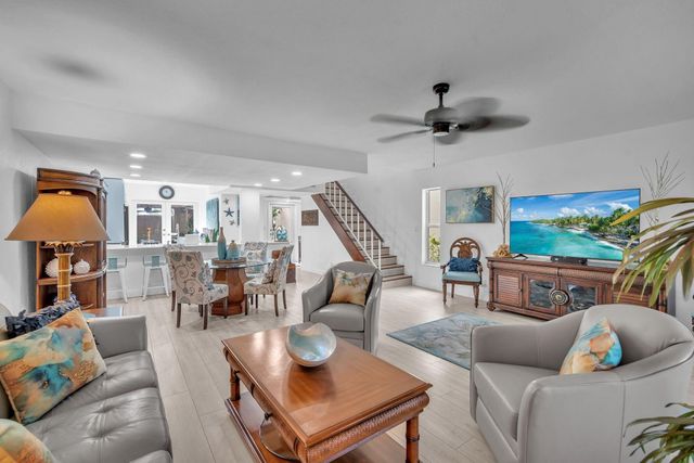 3073 N Palm Aire Drive 3073, Pompano Beach, FL 33069