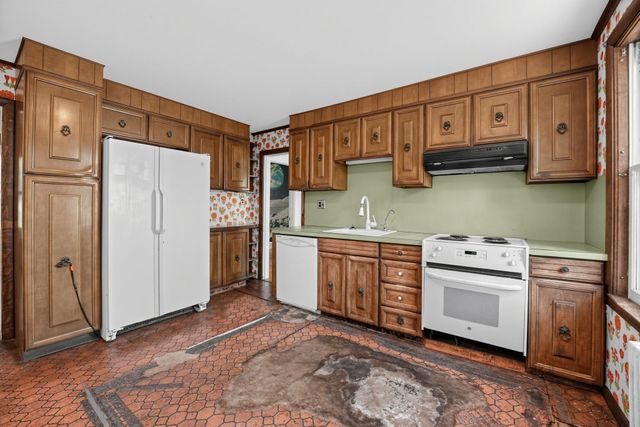 139 Union St, Weymouth, MA 02190