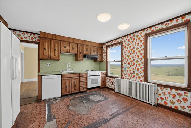 139 Union St, Weymouth, MA 02190