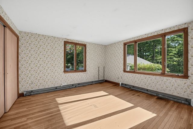139 Union St, Weymouth, MA 02190