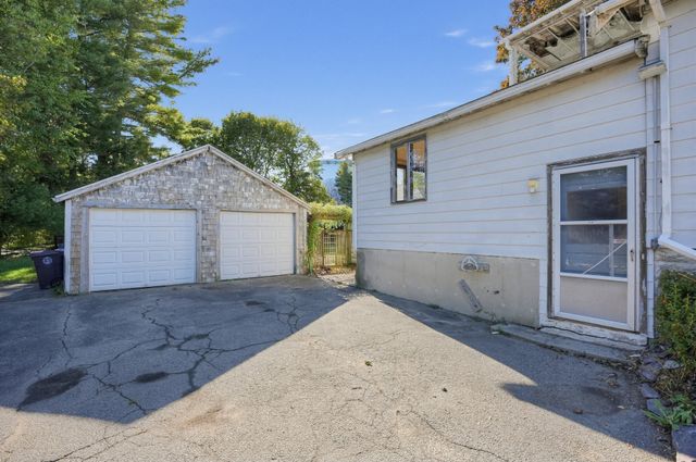 139 Union St, Weymouth, MA 02190