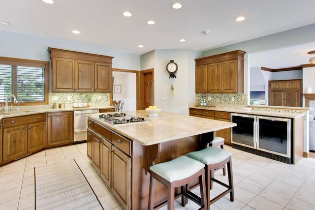 N2988 Lake Forest CIRCLE, Lake Geneva, WI 53147