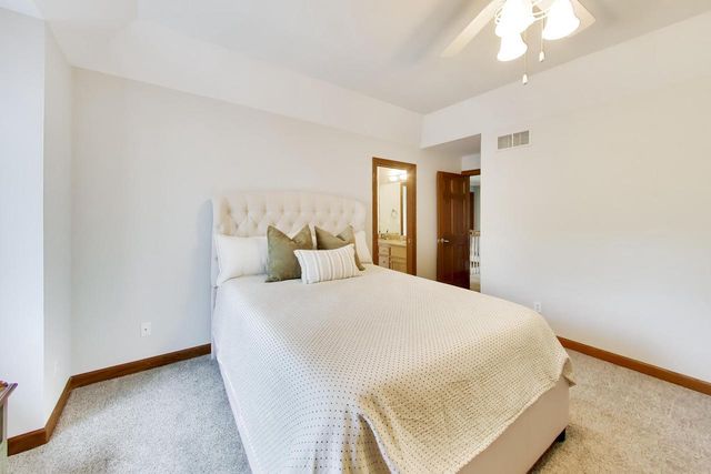 N2988 Lake Forest CIRCLE, Lake Geneva, WI 53147
