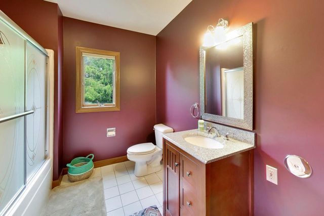 N2988 Lake Forest CIRCLE, Lake Geneva, WI 53147