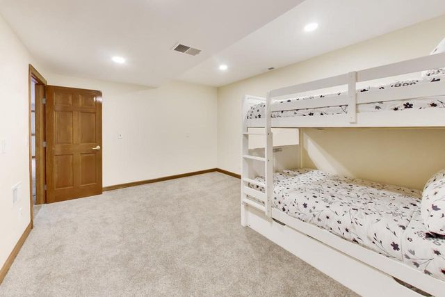 N2988 Lake Forest CIRCLE, Lake Geneva, WI 53147