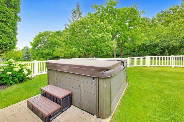 N2988 Lake Forest CIRCLE, Lake Geneva, WI 53147