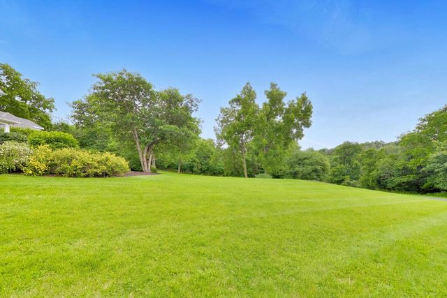 N2988 Lake Forest CIRCLE, Lake Geneva, WI 53147