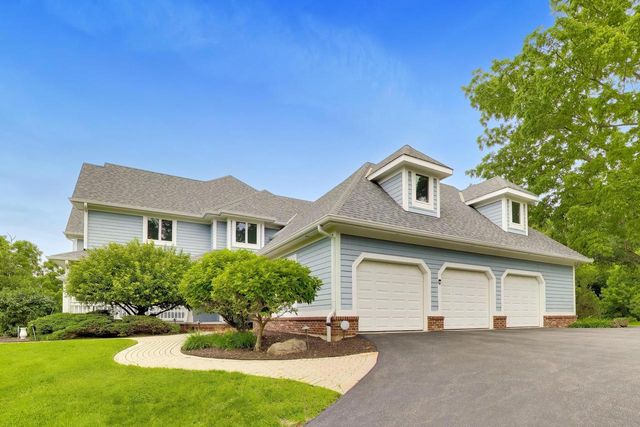 N2988 Lake Forest CIRCLE, Lake Geneva, WI 53147