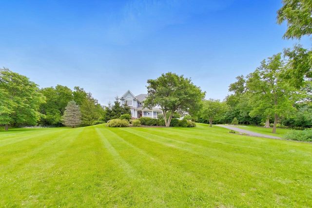 N2988 Lake Forest CIRCLE, Lake Geneva, WI 53147