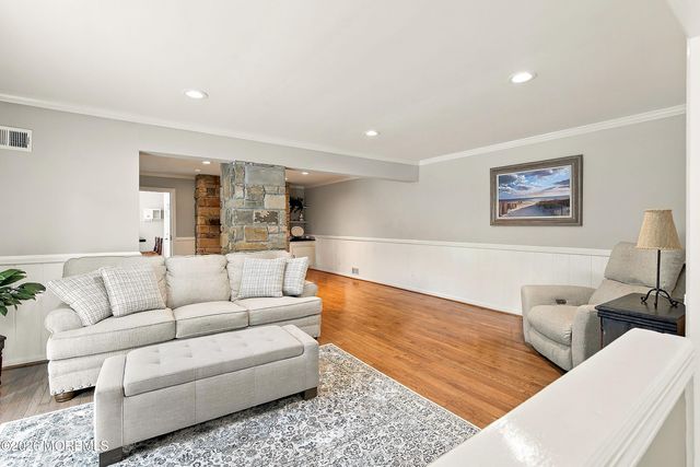 124 Ivy Hill Road, Red Bank, NJ 07701
