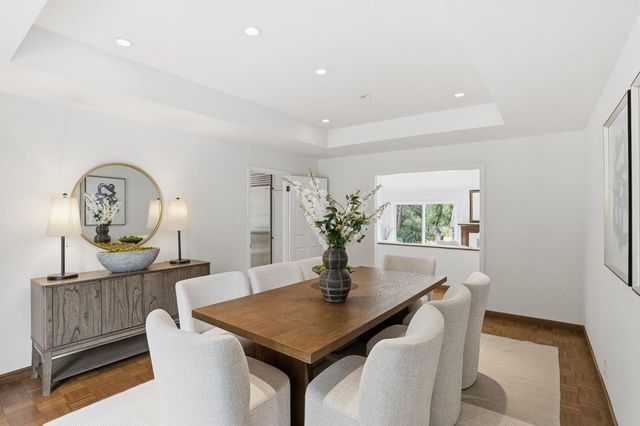65 Falkirk Lane, Hillsborough, CA 94010