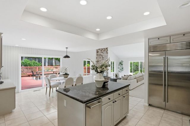 65 Falkirk Lane, Hillsborough, CA 94010