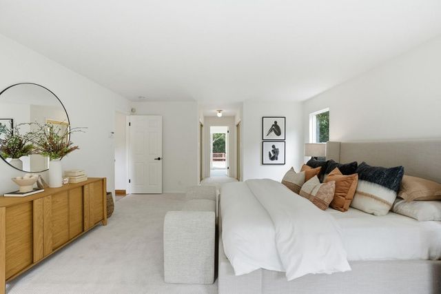 65 Falkirk Lane, Hillsborough, CA 94010
