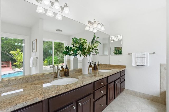 65 Falkirk Lane, Hillsborough, CA 94010