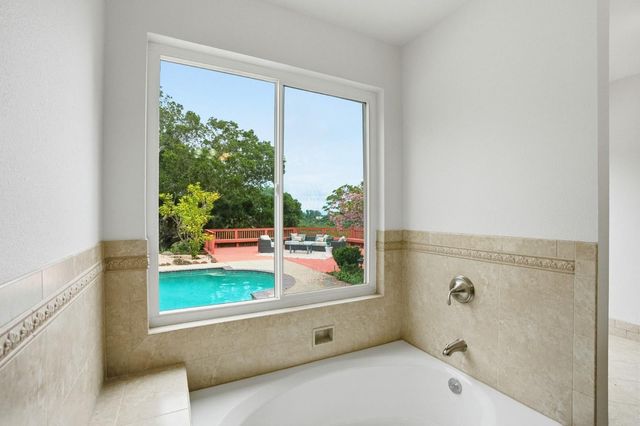 65 Falkirk Lane, Hillsborough, CA 94010