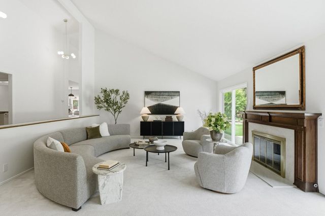 65 Falkirk Lane, Hillsborough, CA 94010