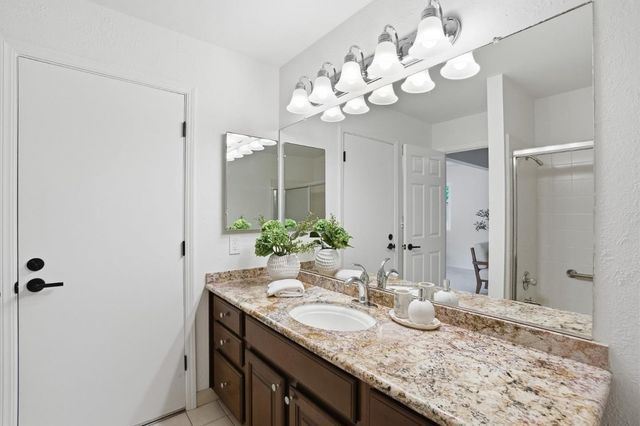 65 Falkirk Lane, Hillsborough, CA 94010