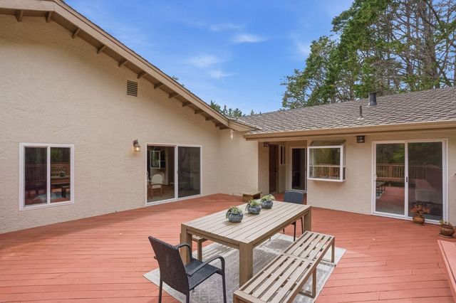 65 Falkirk Lane, Hillsborough, CA 94010