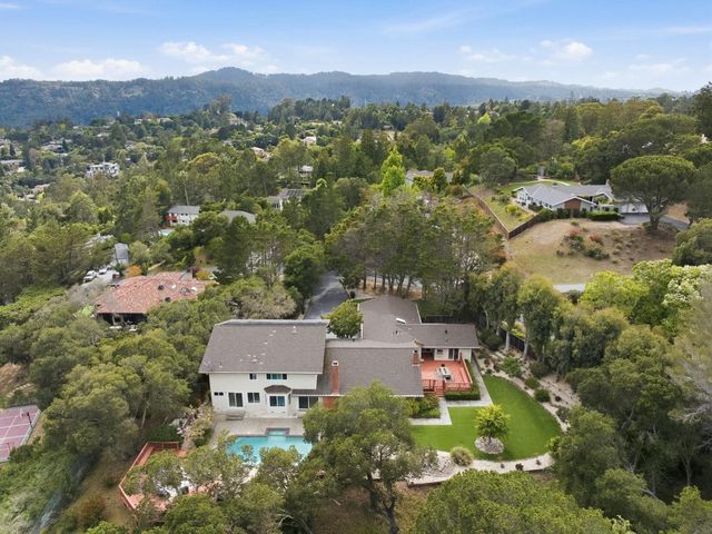 65 Falkirk Lane, Hillsborough, CA 94010