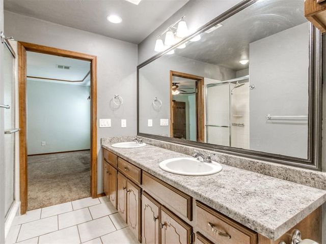 2901 Summer Set Trail, Edmond, OK 73012