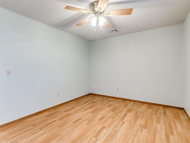 2901 Summer Set Trail, Edmond, OK 73012