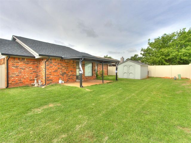 2901 Summer Set Trail, Edmond, OK 73012