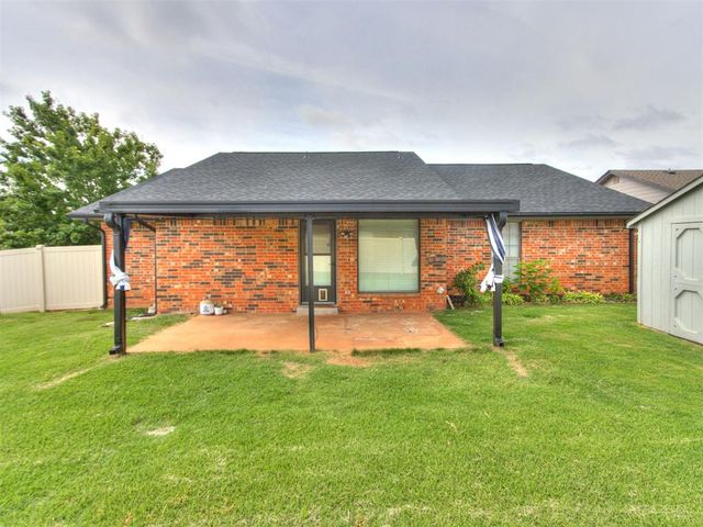 2901 Summer Set Trail, Edmond, OK 73012