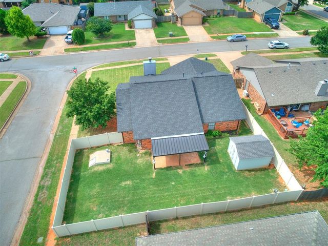 2901 Summer Set Trail, Edmond, OK 73012