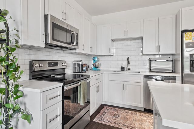 1638 54th Ave N Apt 203, Nashville, TN 37209