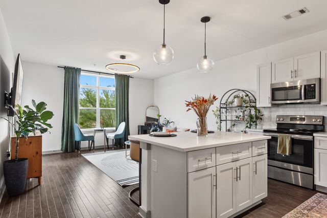 1638 54th Ave N Apt 203, Nashville, TN 37209