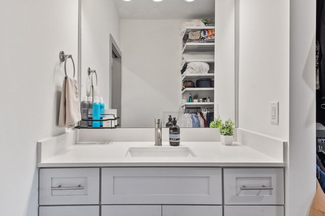 1638 54th Ave N Apt 203, Nashville, TN 37209