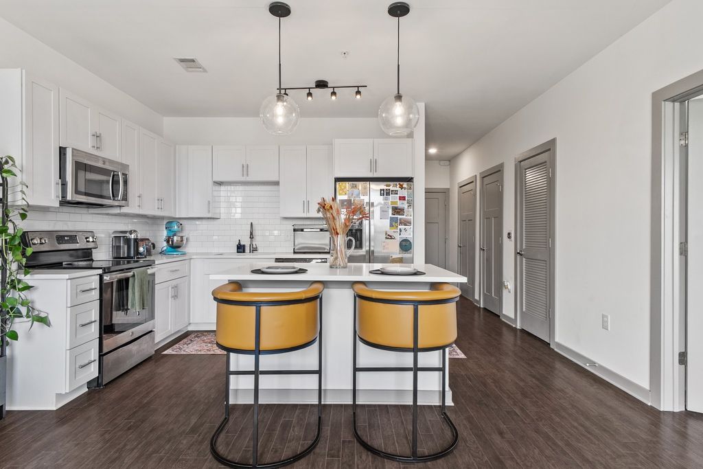 1638 54th Ave N Apt 203, Nashville, TN 37209
