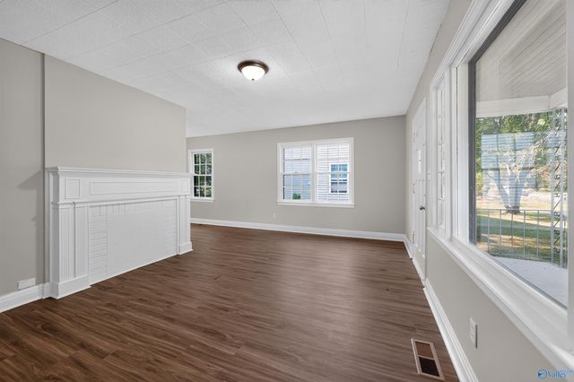 1111 7th Avenue SE, Decatur, AL 35601