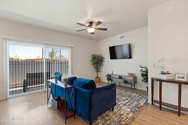 1881 S Poetry Lane, Tucson, AZ 85711